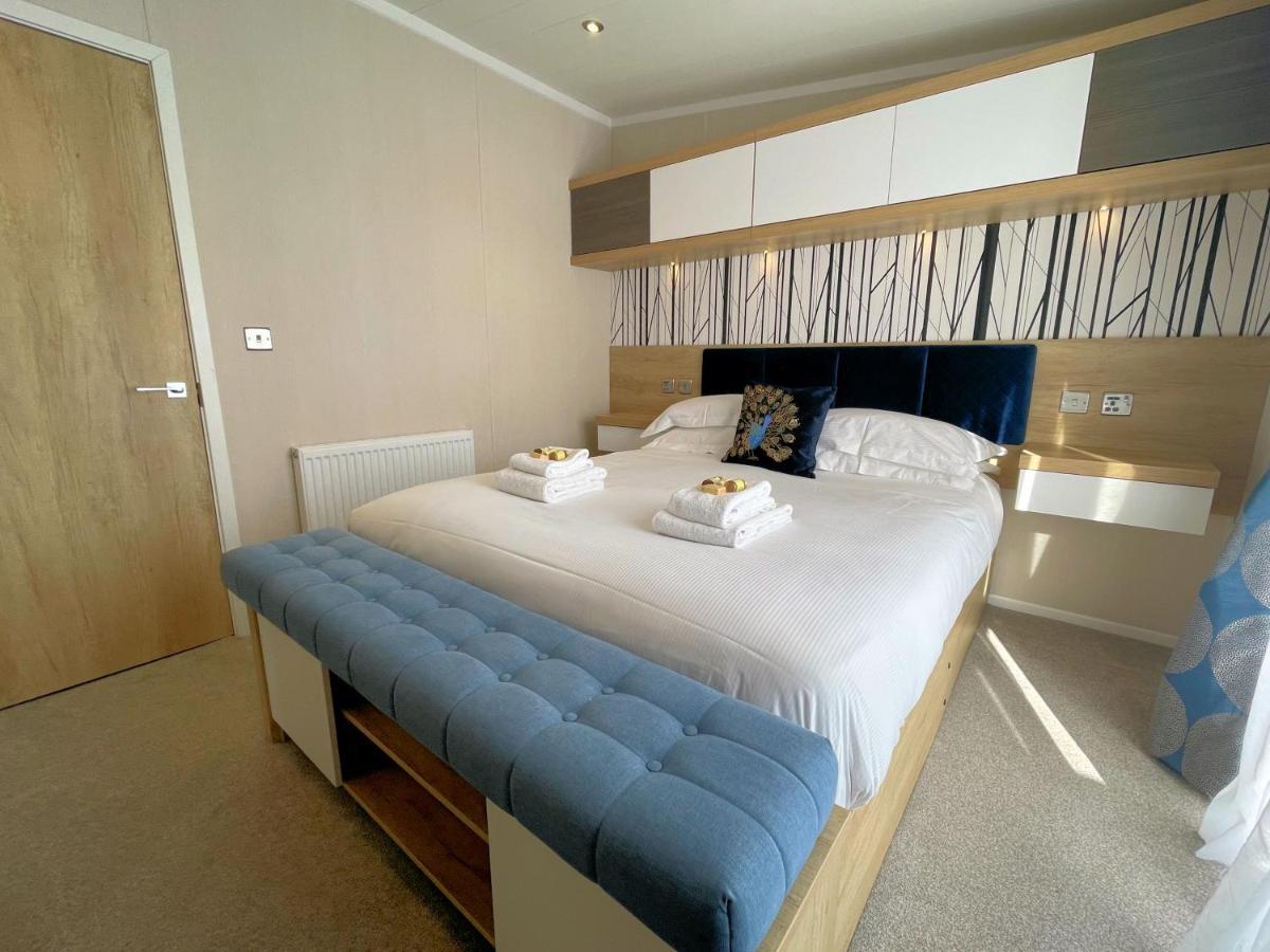 Luxury Lakeside Lodge With Htub Beautiful Views Annan Dış mekan fotoğraf